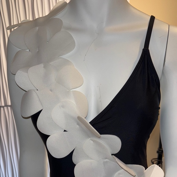 FymnSi Womens Black 3D Floral Swimsuit Set S NWT - Picture 6 of 16